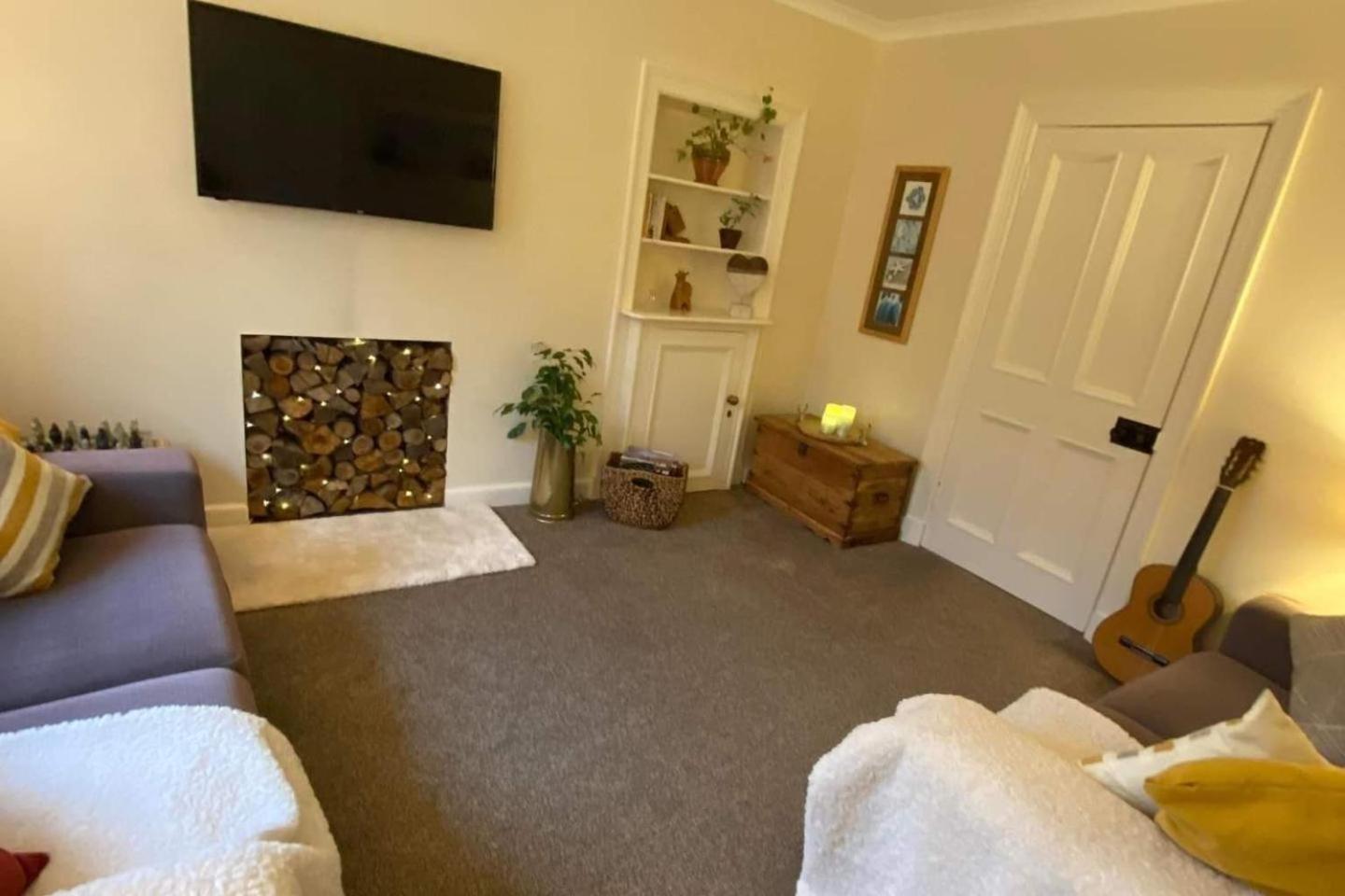 Newburghaprtment Scotland Sleeps 4 Firepit Garden Apartment Cupar Exterior photo